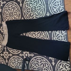 Pink flared leggings eith flat waistband